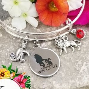 NWT Disney Inspired Lion King Bracelet